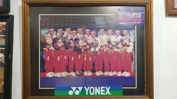 Piala Thomas 1998 jadi pembuktian tim bulutangkis Indonesia di tengah kerusuhan massal.