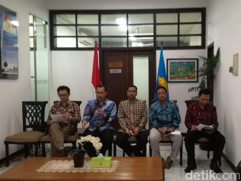 Cek Korban Rusuh 22 Mei, Komnas HAM: 4 Orang Tewas Kena Peluru Tajam Cek Korban Rusuh 22 Mei, Komnas HAM: 4 Orang Tewas Kena Peluru Tajam