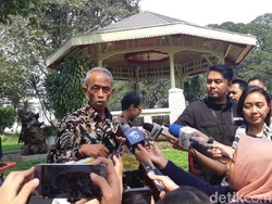 Curhat ke Jokowi, Pedagang Korban Rusuh 22 Mei Ngaku Rugi Rp 20 Juta