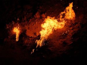 8 Nama-nama Neraka, Ada yang Saking Dalamnya Butuh Perjalanan 70 Tahun 8 Nama-nama Neraka, Ada yang Saking Dalamnya Butuh Perjalanan 70 Tahun