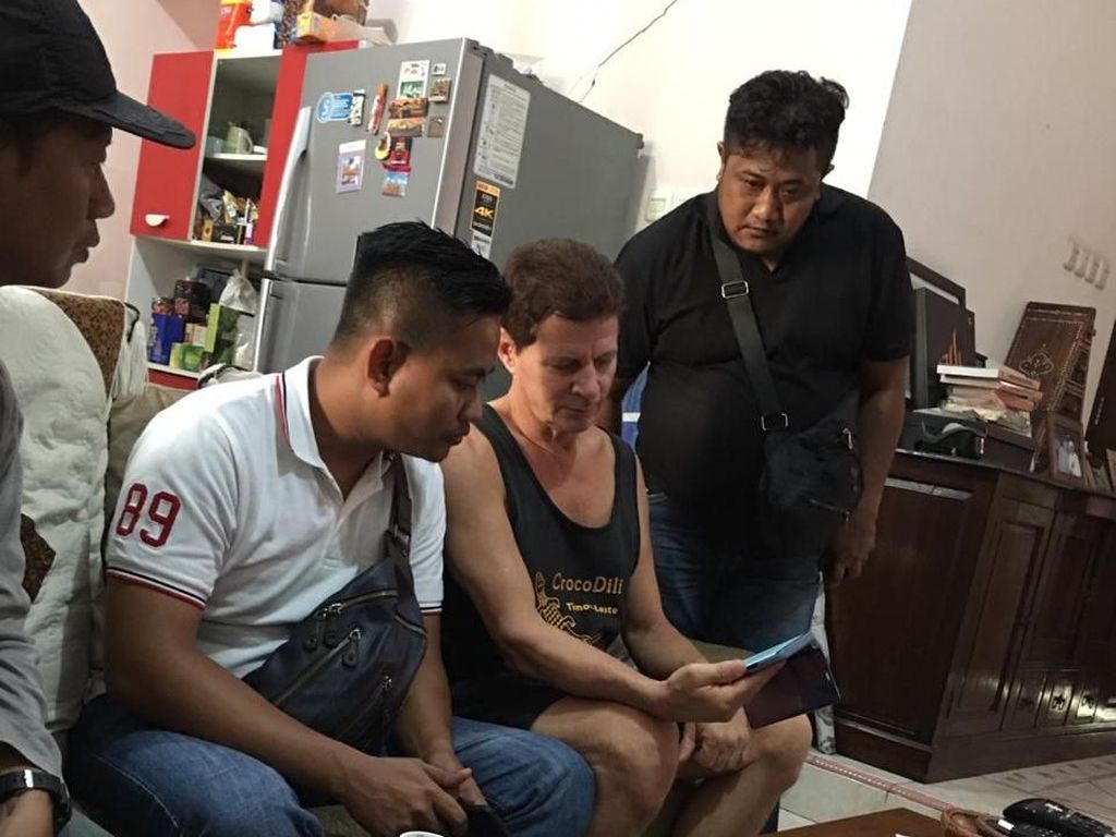 Kisah Jerry Gray Terpancing Hoax Polisi China di 22 Mei Kisah Jerry Gray Terpancing Hoax Polisi China di 22 Mei