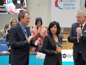 Anabel Hernandez, Jurnalis Meksiko Pemenang DW Freedom of Speech Award Anabel Hernandez, Jurnalis Meksiko Pemenang DW Freedom of Speech Award