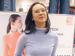 Gaya Kece Pamela Bowie