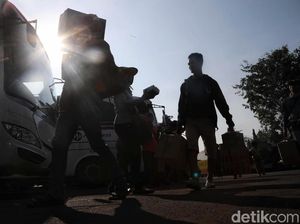Pemkot Kendari Larang ASN Gunakan Mobil Dinas untuk Mudik Pemkot Kendari Larang ASN Gunakan Mobil Dinas untuk Mudik