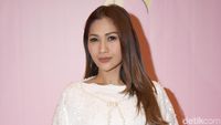 Ditanya Soal Suaminya, Ini Jawaban Tata Janeeta