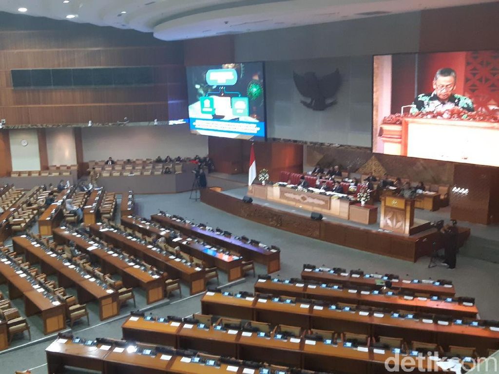 Di Paripurna DPR, PDIP Ingatkan Pembangunan SDM Jangan Hanya Wacana Di Paripurna DPR, PDIP Ingatkan Pembangunan SDM Jangan Hanya Wacana