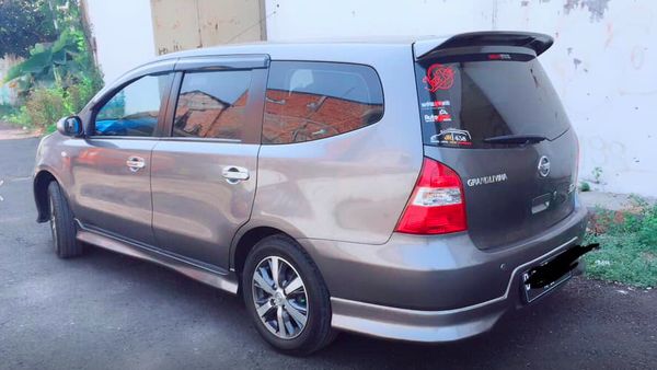 Grand Livina Bekas Dijual Rp 260 Juta Berbonus Calon Istri