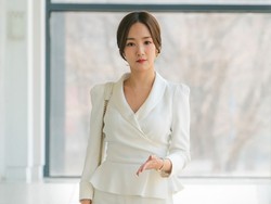 Park Min Young Beri Bocoran Ill Go to You When the Weather is Nice