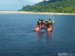 Mayat Pria Dalam Kondisi Kaki-Tangan Terikat Ditemukan di Perairan Tapteng