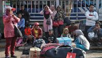Terminal Bus Tanjung Priok Mulai Ramai Dipenuhi Pemudik