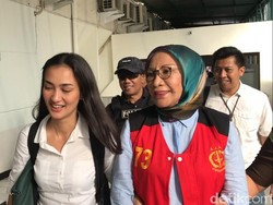Tiba di PN Jaksel, Ratna Sarumpaet Siap Jalani Sidang Tuntutan