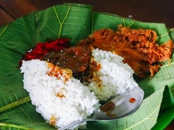 5 Rekomendasi Tempat Jajan Nasi Jamblang Cirebon yang Sedap