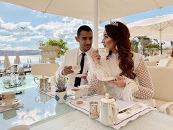 Jelang Menikah, Tania Nadira Gelar Siraman dengan Adat Jawa