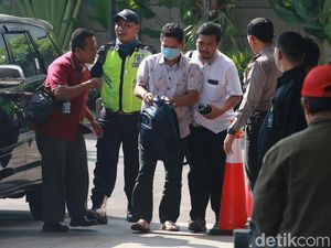 Jadi Tersangka KPK, Pejabat Kanim Mataram Terima Suap Rp 1,2 M Jadi Tersangka KPK, Pejabat Kanim Mataram Terima Suap Rp 1,2 M