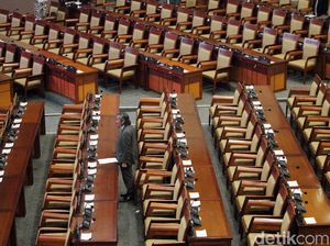 Miris! Bangku Kosong Hiasi Rapat Paripurna DPR Miris! Bangku Kosong Hiasi Rapat Paripurna DPR