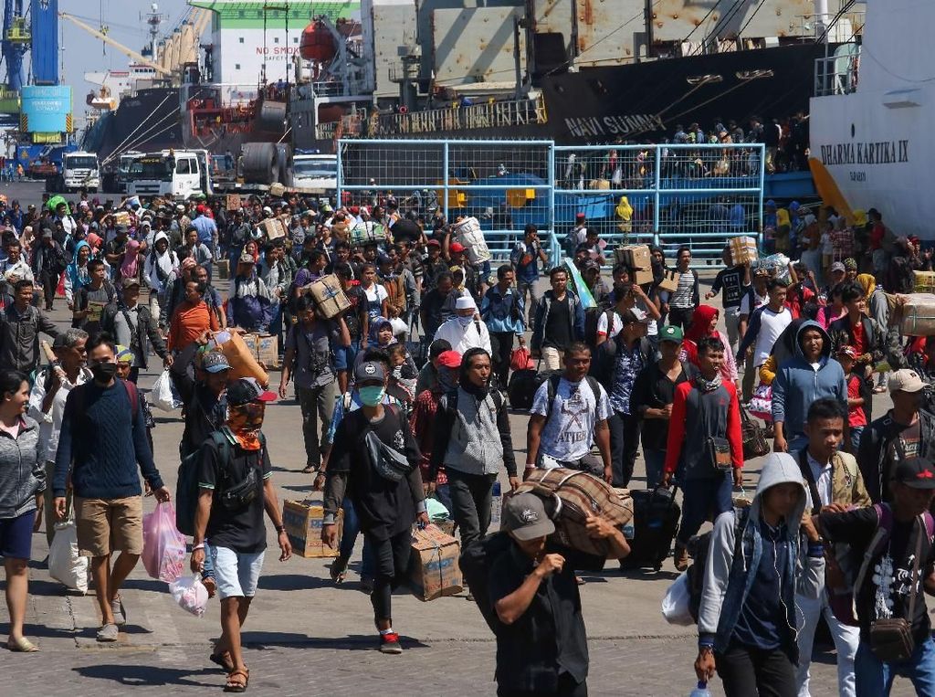 1.323.908 Pemudik Gunakan Angkutan Laut Selama Natal-Tahun Baru 1.323.908 Pemudik Gunakan Angkutan Laut Selama Natal-Tahun Baru