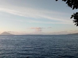 Lagi di Manado? Ngabuburit di Pantai Malalayang Saja