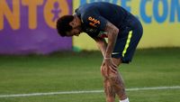 Neymar tidak mengikuti laga pramusim dengan PSG karena cedera pergelangan kaki.