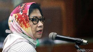 Baca Pledoi, Begini Ekspresi Eks Dirut Pertamina