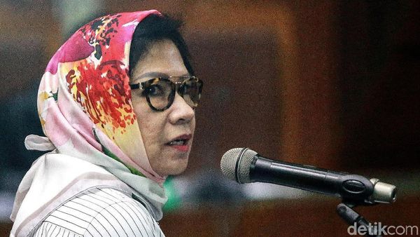 Baca Pledoi, Begini Ekspresi Eks Dirut Pertamina