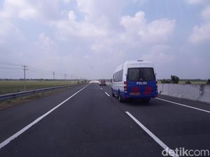 H-1 Pemberlakuan One Way, Akses Tol Jakarta-Brebes Lancar
