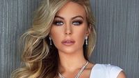Foto: Cantiknya Model Bermata Biru yang Punya Perut Six Pack Tanpa Diet