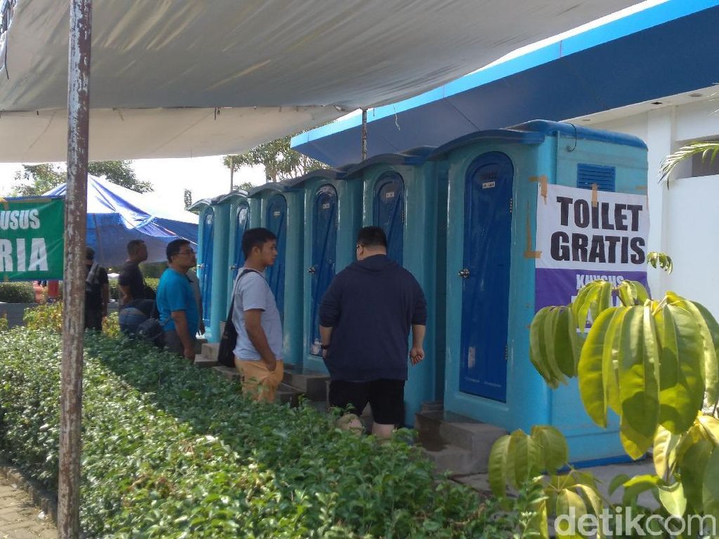 Pengelola Tol Cipali Tambah Toilet dan Lahan Parkir di Rest Area Pengelola Tol Cipali Tambah Toilet dan Lahan Parkir di Rest Area