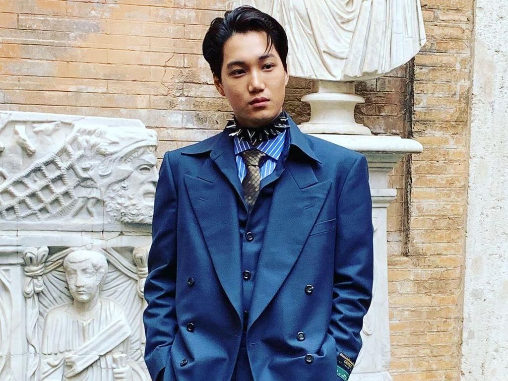 Penampilan Super Stylish Kai EXO di Fashion Show Gucci Bikin Fans Terpana Penampilan Super Stylish Kai EXO di Fashion Show Gucci Bikin Fans Terpana