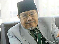 Biografi KH Muhammad Tholhah Hasan, Menag Zaman Presiden Gus Dur