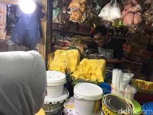 Sidak Pasar Jatinegara, Kemendag Klaim Harga Pangan Stabil