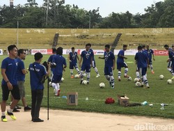 Persib Enggan Pulang dengan Tangan Hampa dari Padang