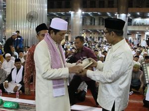 Silaturahmi ke Masjid Istiqlal Yayasan Muslim Sinar Mas Wakafkan Alquran