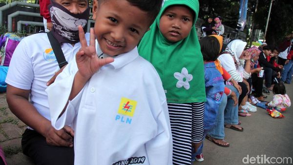 7 Ribu Pemudik Pulang Kampung Bareng PLN