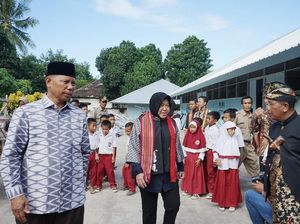 Wali Kota Risma Resmikan dan Serahkan Gedung SD Tahan Gempa di Lombok