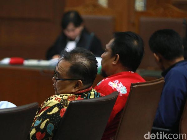 4 Anggota DPRD Kalteng Dituntut 6-7 Tahun Bui