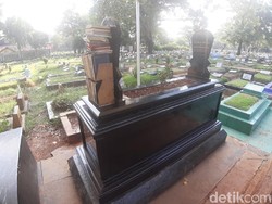 Sempat Rusak, Begini Kondisi Terkini Makam Ustaz Jefri Al Buchori