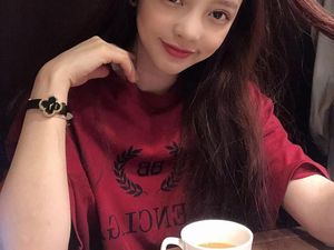 Debut Bersama KARA, Goo Hara Akhiri Lewat Tur HELLO