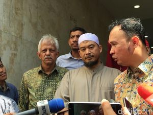 Pemeriksaan Ustaz Sambo di Polda Metro Ditunda Pemeriksaan Ustaz Sambo di Polda Metro Ditunda