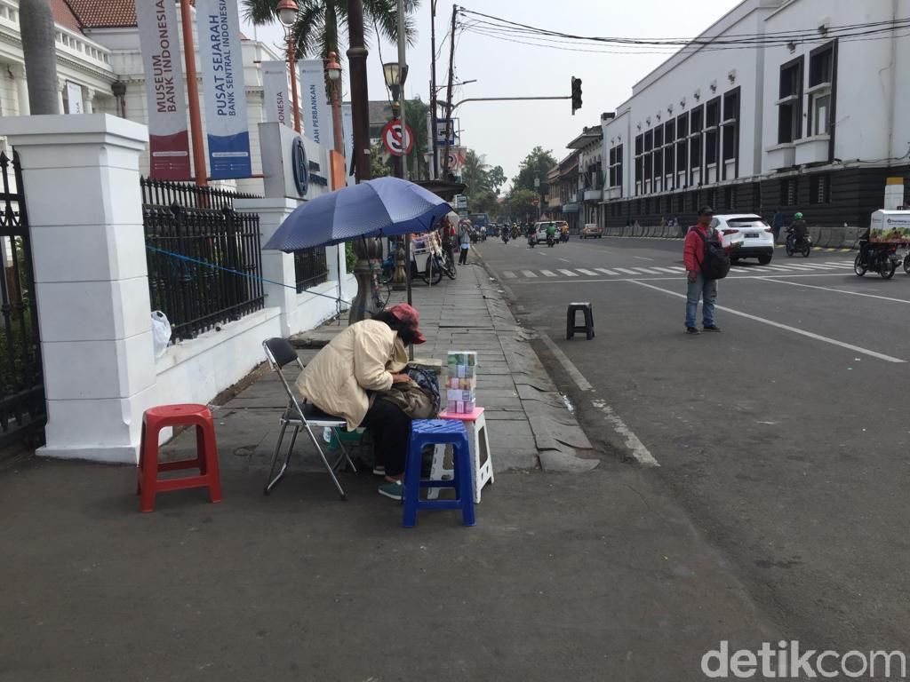 Suka Duka Inang-inang, Untung Jumbo hingga Ditipu Uang Palsu Suka Duka Inang-inang, Untung Jumbo hingga Ditipu Uang Palsu
