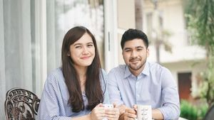 Cantiknya Annissa Soebandono Saat Ngopi dan Makan Enak
