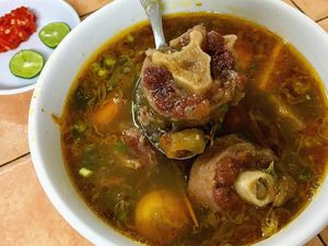 Asam Segar Sop Buntut Nanas, Begini Cara Buatnya!