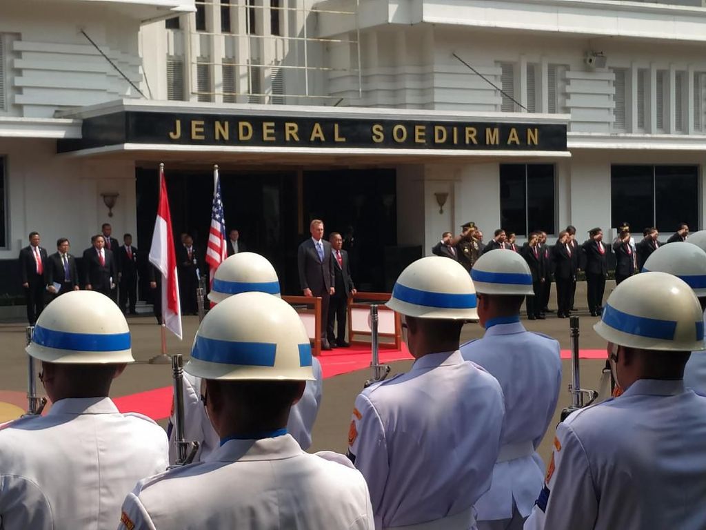Ryamizard Bertemu Plt Menhan AS Bahas soal Program Perdagangan Senjata Ryamizard Bertemu Plt Menhan AS Bahas soal Program Perdagangan Senjata