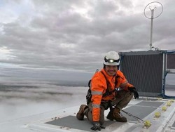 Berpuasa Saat Bekerja di Ketinggian Turbin Angin di Australia