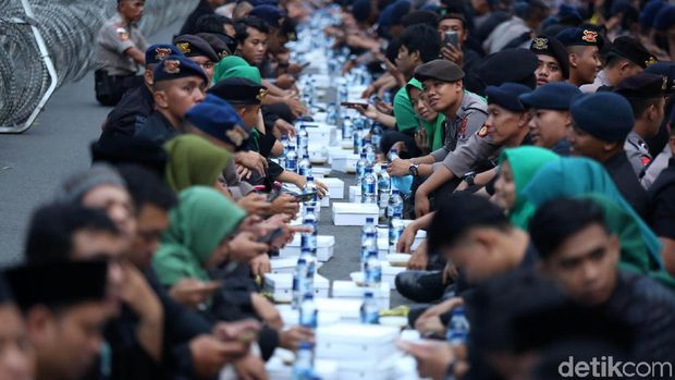 Ilustrasi buka puasa