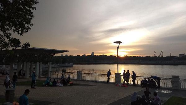 Ramadhan di Malaysia, Beda Lho