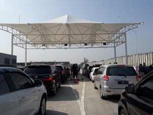 Sempat Dibuka, Contraflow di Tol Cikampek Arah Palimanan Ditutup Lagi