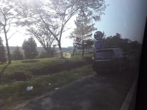 Polisi Ingatkan Pemudik Tak Kelamaan Istirahat di Bahu Jalan Polisi Ingatkan Pemudik Tak Kelamaan Istirahat di Bahu Jalan