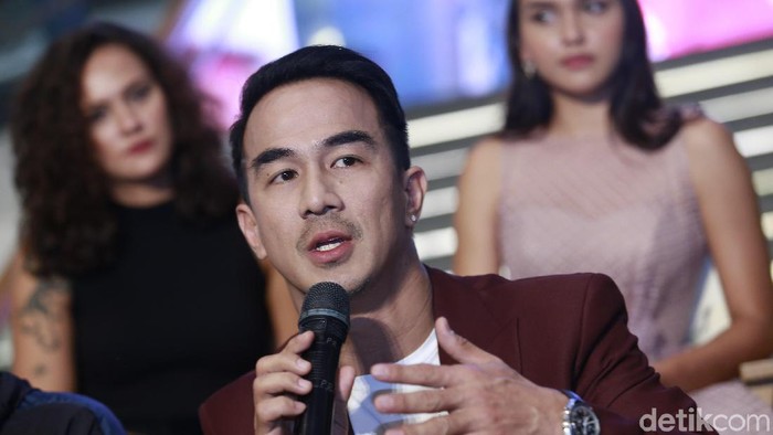 Joe Taslim bahagia banyak yang pamer foto olahraga di medos. (Foto: Palevi)