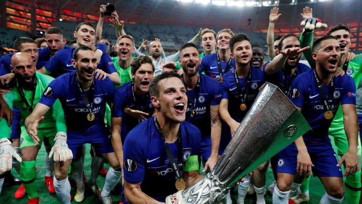 Pemain Chelsea merayakan keberhasilan menjuarai Liga Europa dengan mengalahkan Arsenal 4-1. (Foto: Lee Smith/REUTERS)