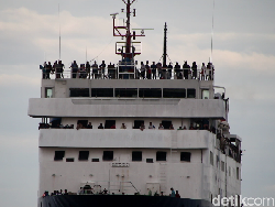 2 Malam di Top Deck Kapal Tanpa Penutup demi Mudik ke Parepare